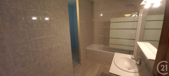 Appartement F3 &agrave; louer - 3 pi&egrave;ces - 60,64 m2 - Gif Sur Yvette - 91 - ILE-DE-FRANCE