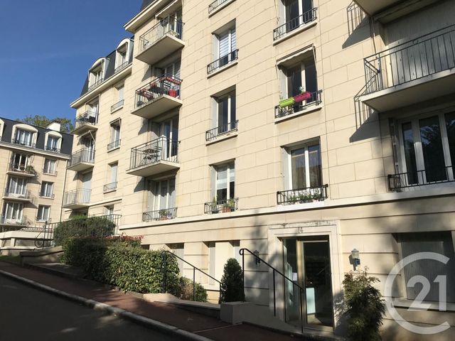 Appartement Studio &agrave; louer - 1 pi&egrave;ce - 15,32 m2 - Versailles - 78 - ILE-DE-FRANCE