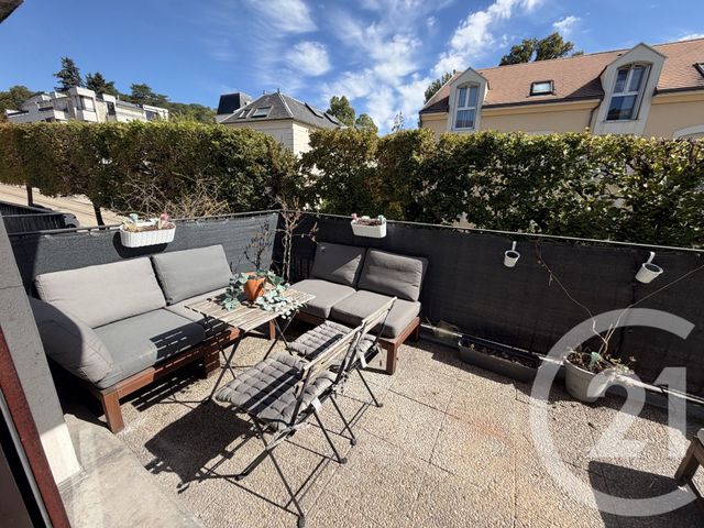 Appartement F4 &agrave; louer - 4 pi&egrave;ces - 68,59 m2 - Gif Sur Yvette - 91 - ILE-DE-FRANCE