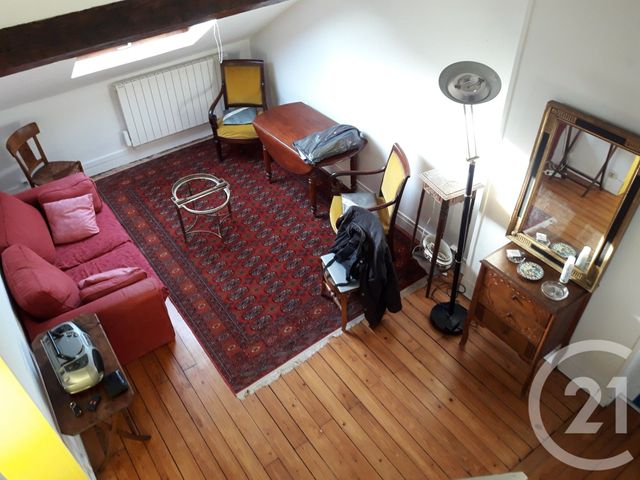 VERSAILLES 78 29,84 m 2 , 2 pièces Ref : 81847 Appartement F2 Bis à louer 1 045 €