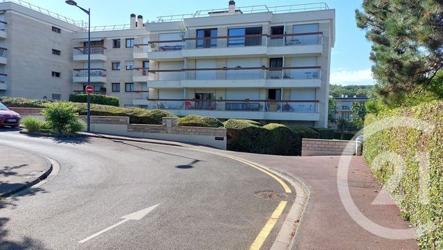 Appartement F2 &agrave; louer - 2 pi&egrave;ces - 45,72 m2 - Chaville - 92 - ILE-DE-FRANCE