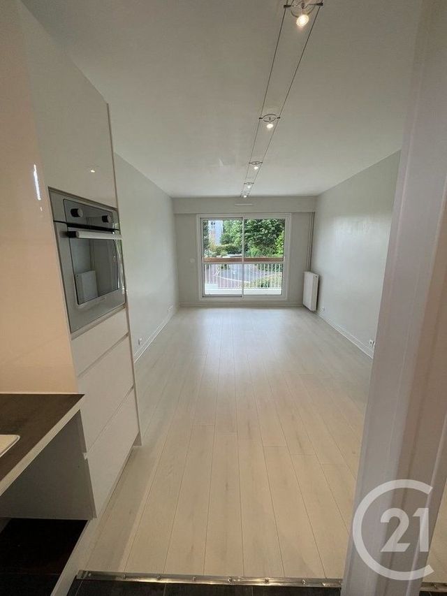 Appartement F2 &agrave; louer - 2 pi&egrave;ces - 45,72 m2 - Chaville - 92 - ILE-DE-FRANCE