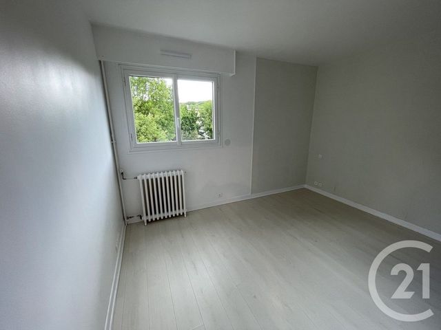 Appartement F2 &agrave; louer - 2 pi&egrave;ces - 45,72 m2 - Chaville - 92 - ILE-DE-FRANCE