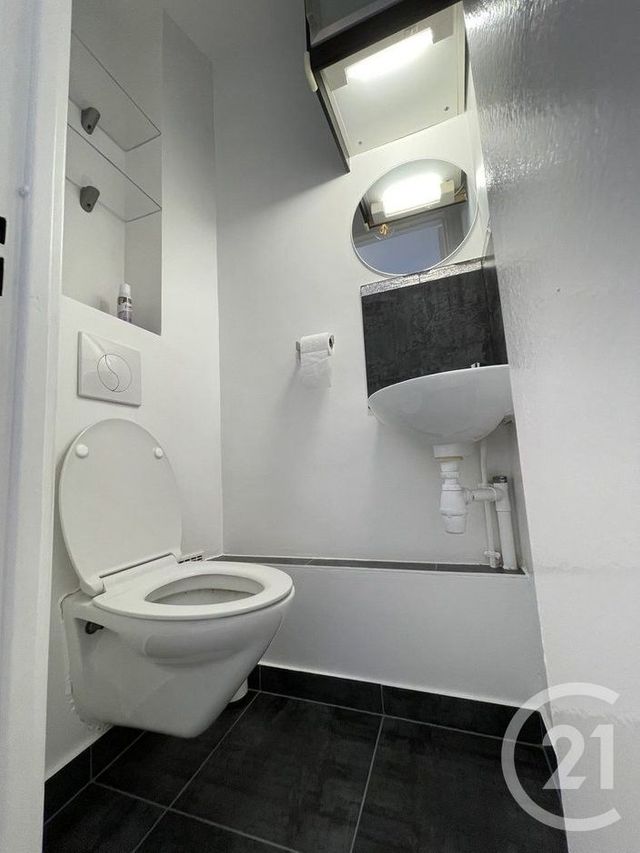 Appartement F2 &agrave; louer - 2 pi&egrave;ces - 45,72 m2 - Chaville - 92 - ILE-DE-FRANCE