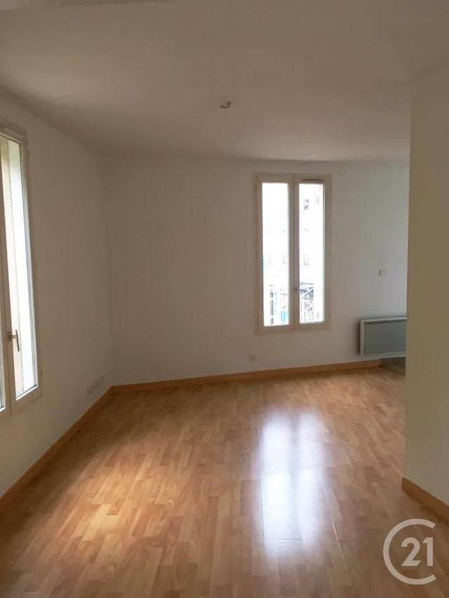 Appartement Studio &agrave; louer - 1 pi&egrave;ce - 27,97 m2 - Gif Sur Yvette - 91 - ILE-DE-FRANCE