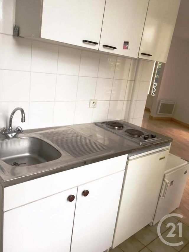 Appartement Studio &agrave; louer - 1 pi&egrave;ce - 27,97 m2 - Gif Sur Yvette - 91 - ILE-DE-FRANCE