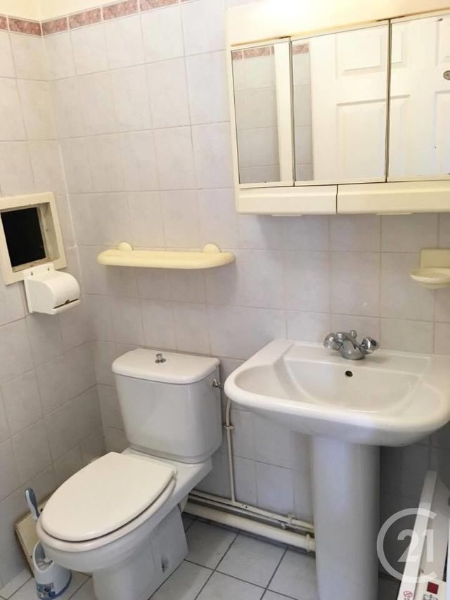Appartement Studio &agrave; louer - 1 pi&egrave;ce - 27,97 m2 - Gif Sur Yvette - 91 - ILE-DE-FRANCE