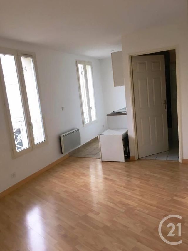 Appartement Studio &agrave; louer - 1 pi&egrave;ce - 27,97 m2 - Gif Sur Yvette - 91 - ILE-DE-FRANCE