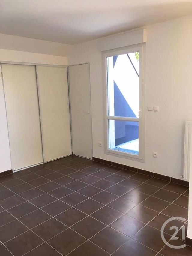 Appartement F4 &agrave; louer - 4 pi&egrave;ces - 80,13 m2 - Bures Sur Yvette - 91 - ILE-DE-FRANCE