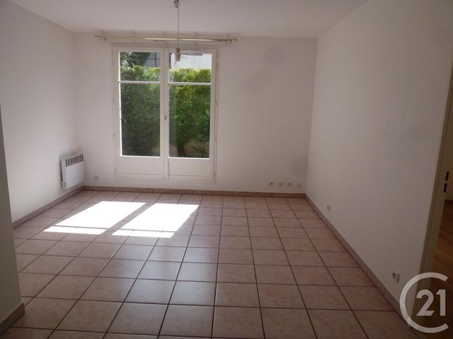 Appartement F2 &agrave; louer - 2 pi&egrave;ces - 38,30 m2 - Gif Sur Yvette - 91 - ILE-DE-FRANCE