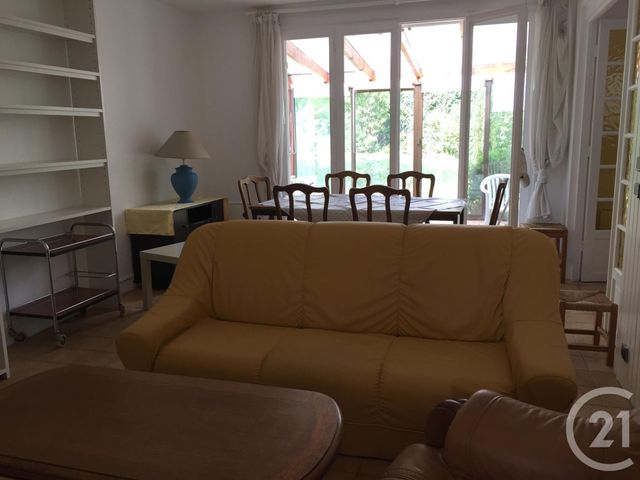 Maison &agrave; louer - 5 pi&egrave;ces - 109,84 m2 - St Remy Les Chevreuse - 78 - ILE-DE-FRANCE