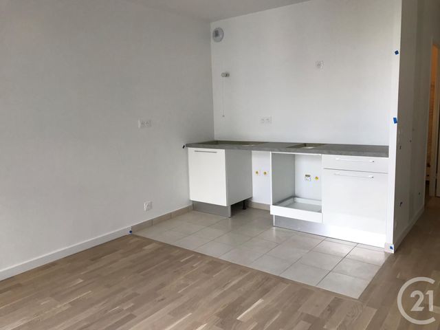 Appartement F1 &agrave; louer - 1 pi&egrave;ce - 27,44 m2 - Gif Sur Yvette - 91 - ILE-DE-FRANCE