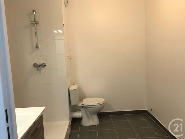 Appartement F1 &agrave; louer - 1 pi&egrave;ce - 27,44 m2 - Gif Sur Yvette - 91 - ILE-DE-FRANCE