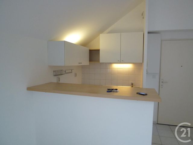 Appartement F2 &agrave; louer - 2 pi&egrave;ces - 39,05 m2 - Gif Sur Yvette - 91 - ILE-DE-FRANCE