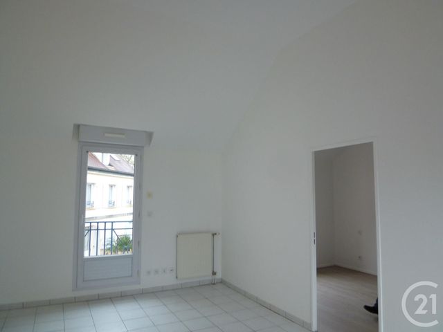 Appartement F2 &agrave; louer - 2 pi&egrave;ces - 39,05 m2 - Gif Sur Yvette - 91 - ILE-DE-FRANCE