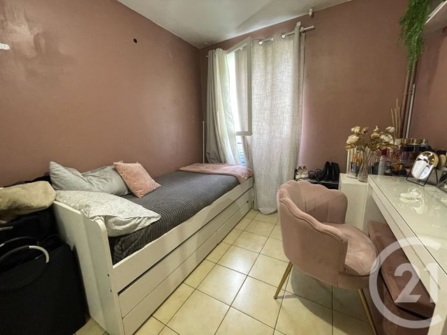 Appartement T5 à vendre - 5 pièces - 90 m2 - Marseille - 13015 - PROVENCE-ALPES-COTE-D-AZUR