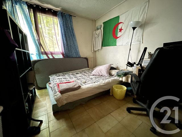 Appartement T5 à vendre - 5 pièces - 90 m2 - Marseille - 13015 - PROVENCE-ALPES-COTE-D-AZUR