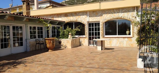 Maison à vendre - 4 pièces - 137,15 m2 - Marseille - 13016 - PROVENCE-ALPES-COTE-D-AZUR