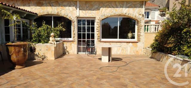 Maison à vendre - 4 pièces - 137,15 m2 - Marseille - 13016 - PROVENCE-ALPES-COTE-D-AZUR