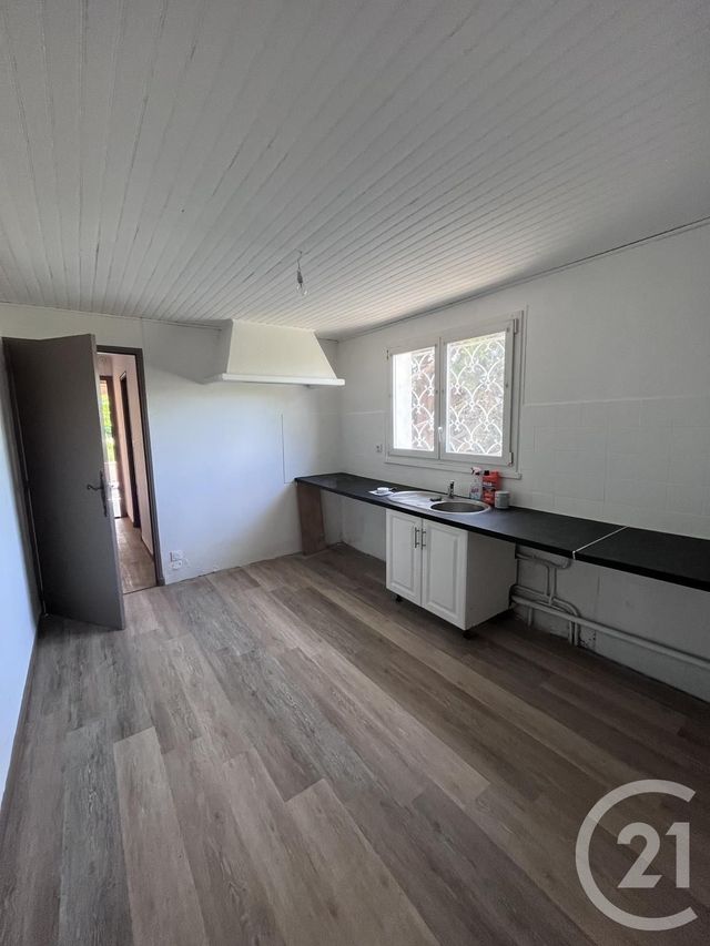 Maison &agrave; louer - 5 pi&egrave;ces - 125,20 m2 - Bouc Bel Air - 13 - PROVENCE-ALPES-COTE-D-AZUR