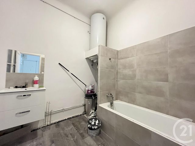 Appartement F3 &agrave; louer - 3 pi&egrave;ces - 57,20 m2 - Marseille - 13014 - PROVENCE-ALPES-COTE-D-AZUR