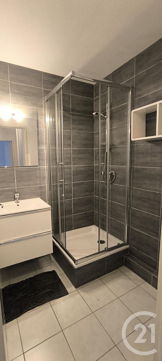 Appartement F2 &agrave; louer - 2 pi&egrave;ces - 39,25 m2 - Marseille - 13015 - PROVENCE-ALPES-COTE-D-AZUR