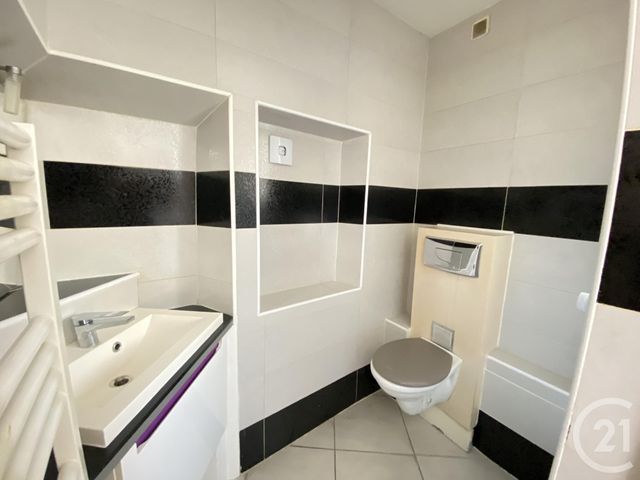 Appartement F1 &agrave; louer - 1 pi&egrave;ce - 28,04 m2 - Marseille - 13015 - PROVENCE-ALPES-COTE-D-AZUR