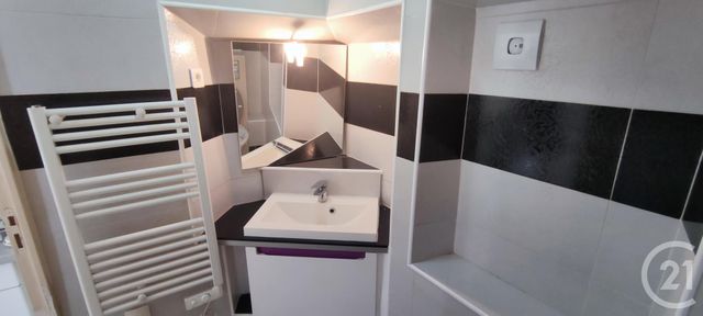 Appartement F1 &agrave; louer - 1 pi&egrave;ce - 28,04 m2 - Marseille - 13015 - PROVENCE-ALPES-COTE-D-AZUR