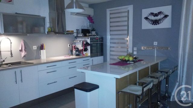 Appartement T3 &agrave; louer - 3 pi&egrave;ces - 62,90 m2 - Marseille - 13015 - PROVENCE-ALPES-COTE-D-AZUR