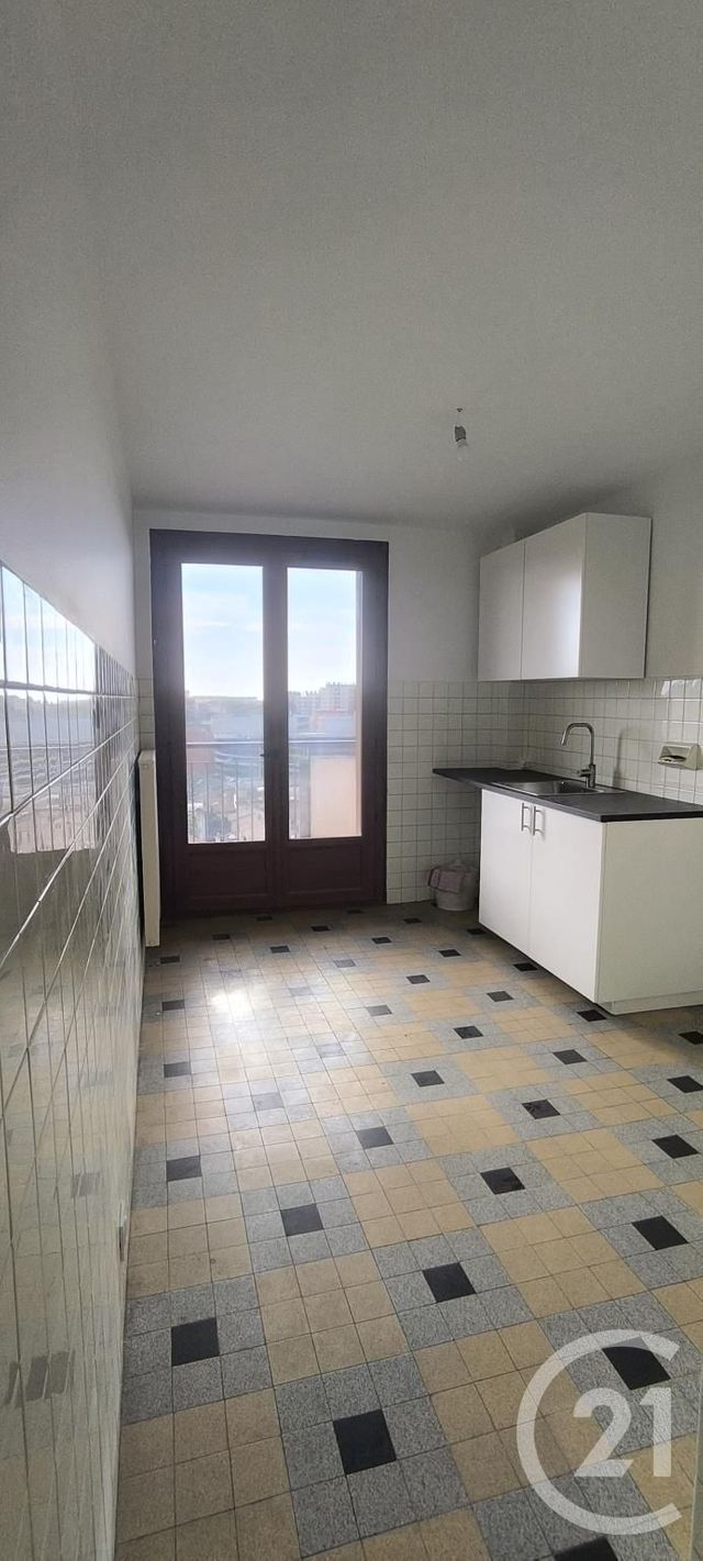 Appartement F4 &agrave; louer - 4 pi&egrave;ces - 73,31 m2 - Marseille - 13014 - PROVENCE-ALPES-COTE-D-AZUR