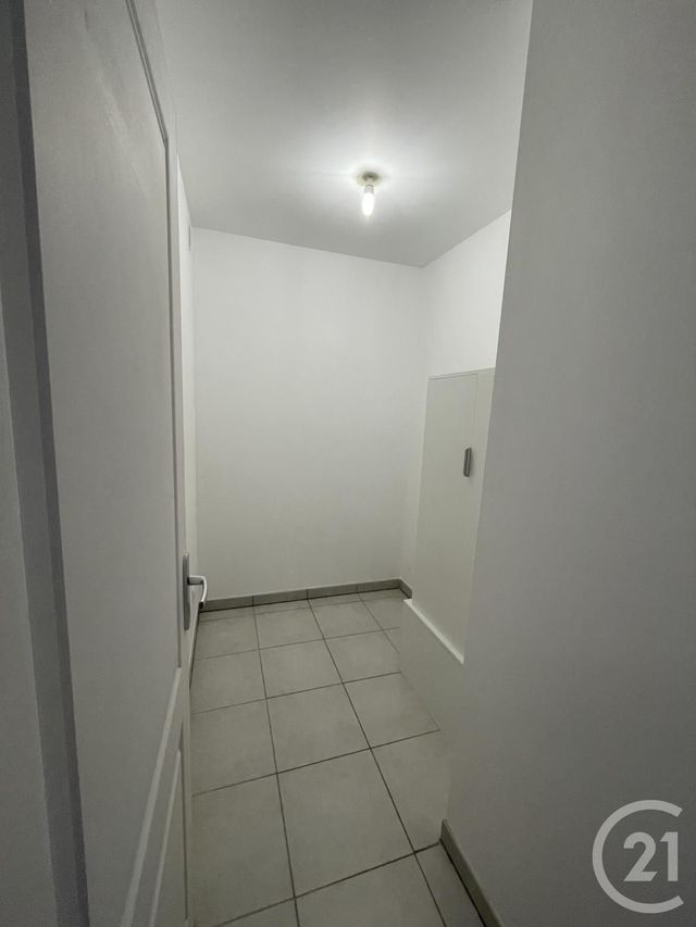 Appartement F2 &agrave; louer - 2 pi&egrave;ces - 42,10 m2 - Vitrolles - 13 - PROVENCE-ALPES-COTE-D-AZUR