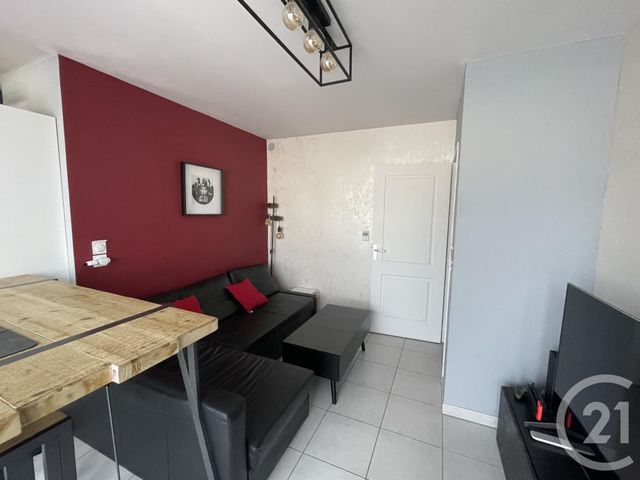 Appartement F2 &agrave; louer - 2 pi&egrave;ces - 42,10 m2 - Vitrolles - 13 - PROVENCE-ALPES-COTE-D-AZUR