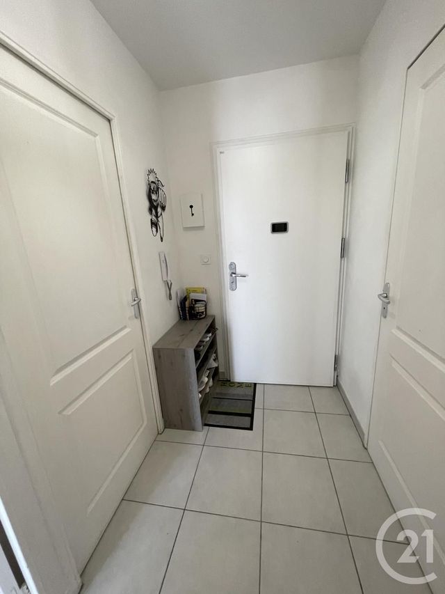 Appartement F2 &agrave; louer - 2 pi&egrave;ces - 42,10 m2 - Vitrolles - 13 - PROVENCE-ALPES-COTE-D-AZUR
