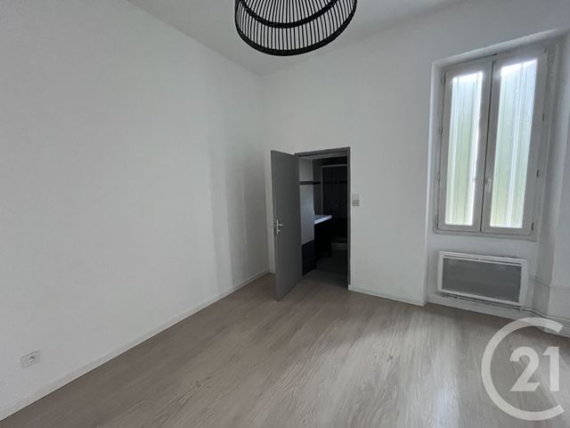 Maison &agrave; louer - 4 pi&egrave;ces - 80 m2 - Marseille - 13015 - PROVENCE-ALPES-COTE-D-AZUR