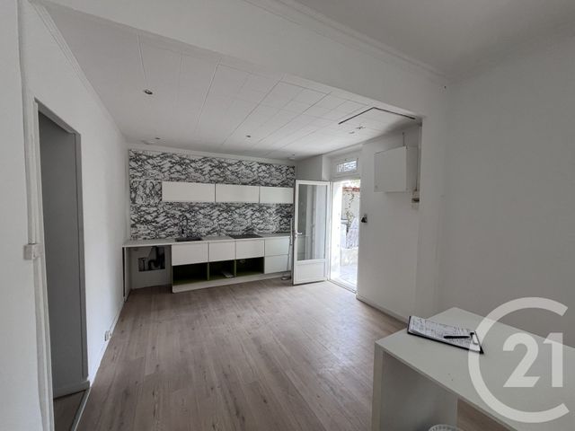 Maison &agrave; louer - 4 pi&egrave;ces - 80 m2 - Marseille - 13015 - PROVENCE-ALPES-COTE-D-AZUR