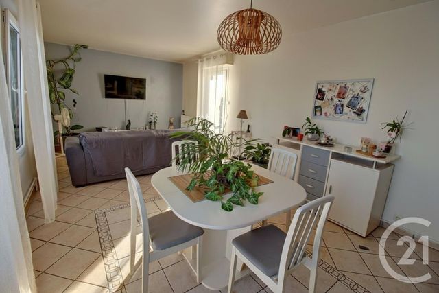 Appartement F3 &agrave; vendre - 3 pi&egrave;ces - 70,02 m2 - Cergy - 95 - ILE-DE-FRANCE