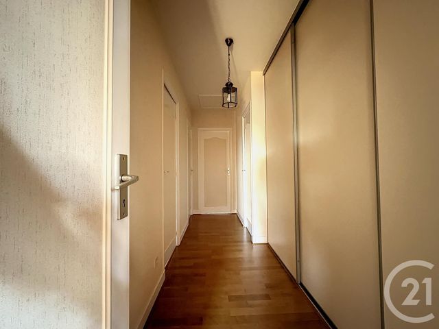 Maison &agrave; vendre - 8 pi&egrave;ces - 200 m2 - Varennes Sur Allier - 03 - AUVERGNE