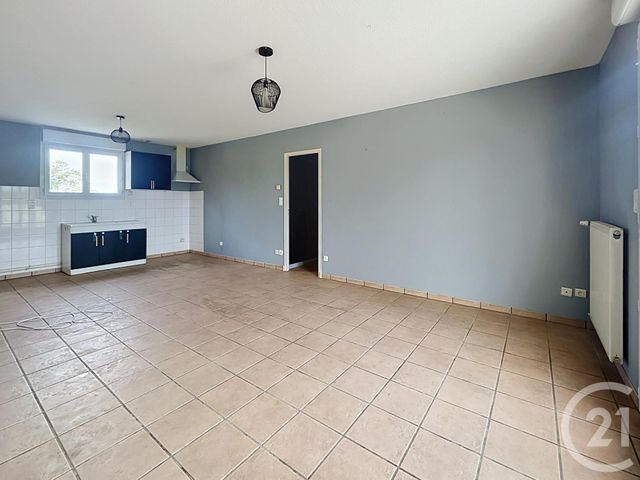 Maison &agrave; louer - 4 pi&egrave;ces - 80,65 m2 - Fourilles - 03 - AUVERGNE