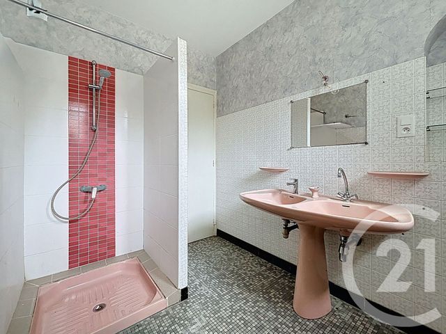 Maison &agrave; vendre - 7 pi&egrave;ces - 172 m2 - St Pourcain Sur Sioule - 03 - AUVERGNE