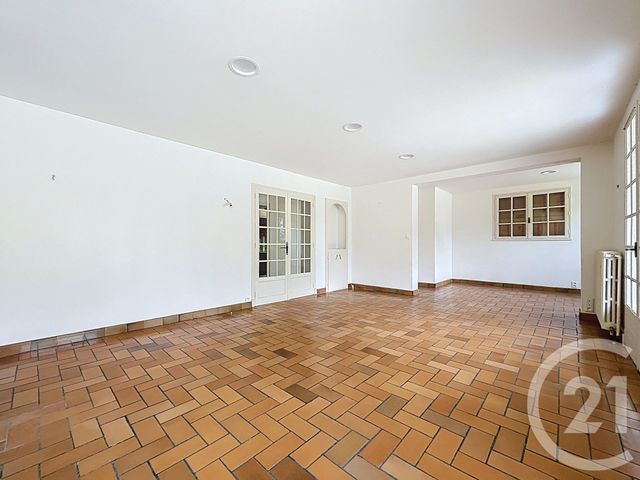 Maison &agrave; vendre - 7 pi&egrave;ces - 172 m2 - St Pourcain Sur Sioule - 03 - AUVERGNE