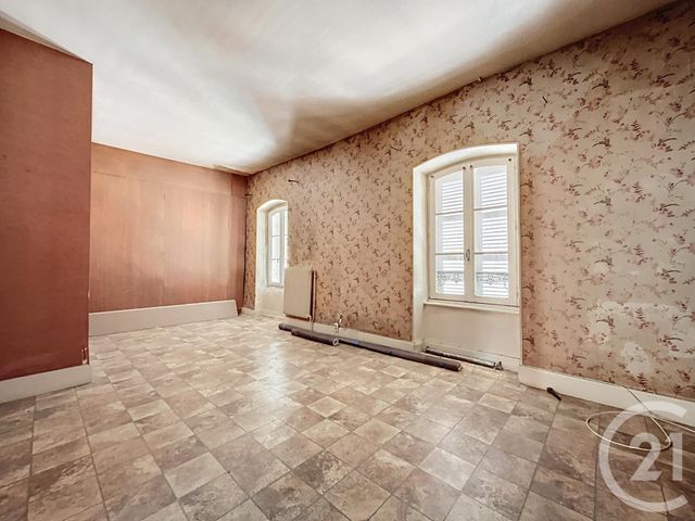 Appartement F3 à vendre - 4 pièces - 199,02 m2 - St Pourcain Sur Sioule - 03 - AUVERGNE