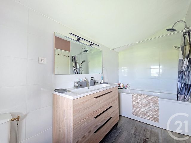 Maison &agrave; vendre - 4 pi&egrave;ces - 90,20 m2 - Varennes Sur Allier - 03 - AUVERGNE