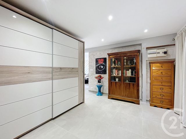 Maison à vendre - 7 pièces - 213,10 m2 - St Gerand Le Puy - 03 - AUVERGNE