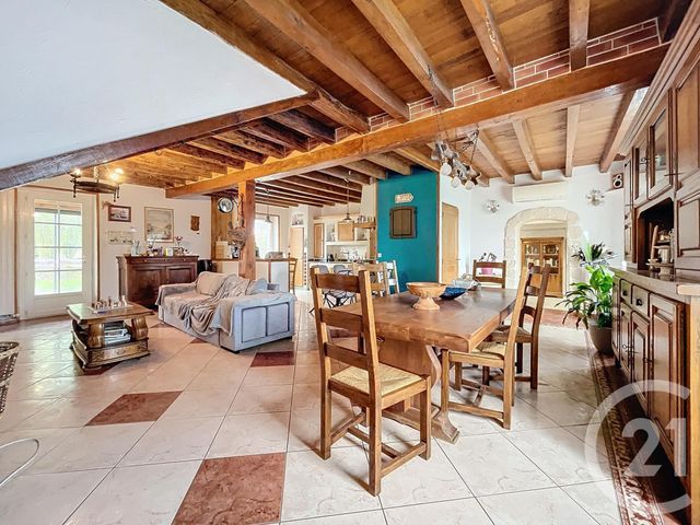 Maison à vendre - 7 pièces - 213,10 m2 - St Gerand Le Puy - 03 - AUVERGNE