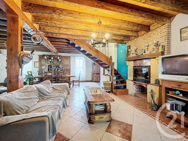 Maison à vendre - 7 pièces - 213,10 m2 - St Gerand Le Puy - 03 - AUVERGNE