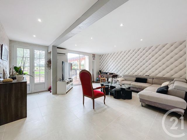 Maison à vendre - 7 pièces - 213,10 m2 - St Gerand Le Puy - 03 - AUVERGNE