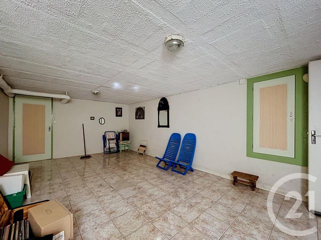 Maison &agrave; vendre - 7 pi&egrave;ces - 279,95 m2 - St Gerand Le Puy - 03 - AUVERGNE