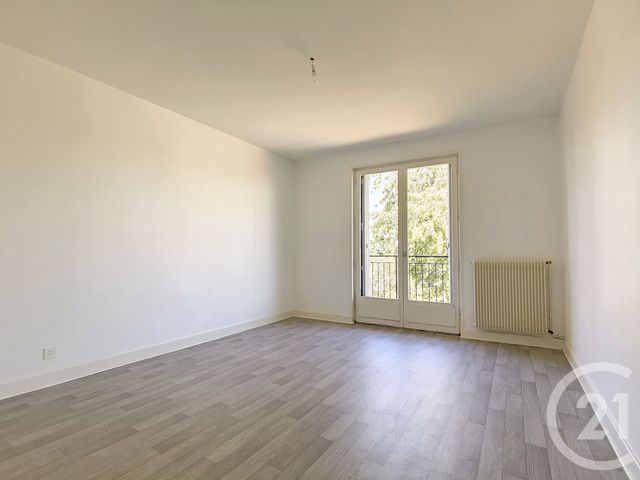 Maison &agrave; vendre - 10 pi&egrave;ces - 200 m2 - St Pourcain Sur Sioule - 03 - AUVERGNE