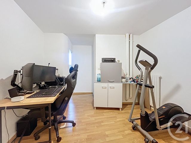 Appartement F3 à louer - 3 pièces - 83 m2 - St Pourcain Sur Sioule - 03 - AUVERGNE