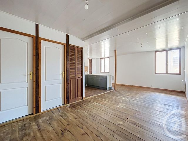 Appartement F3 &agrave; louer - 3 pi&egrave;ces - 79,65 m2 - Varennes Sur Allier - 03 - AUVERGNE